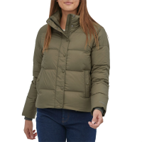 Women's Patagonia Silent Down Jacket 2022 in Green size Medium | Polyester