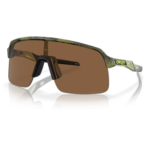 Image of Oakley Sutro Lite Sunglasses 2024 in Green