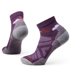 Image of Women's Smartwool Hike Light Cushion Clear Canyon Pattern Ankle Socks 2024 in Purple size Medium | Nylon/Wool/Elastane