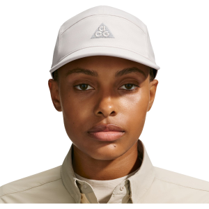 Nike ACG Fly Hat 2027 in White | Polyester