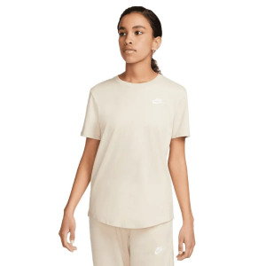 Nike Sportswear Club Essentials T-Shirt - Women's