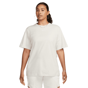 Nike Sportswear Essential T-Shirt - Women's