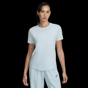 Nike Sportswear Club Essentials T-Shirt - Women's