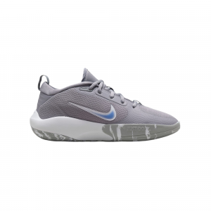 Nike IsoFly Basketball Shoe - Youth