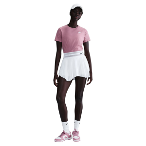 Nike Sportswear Club Essentials T-Shirt - Women's