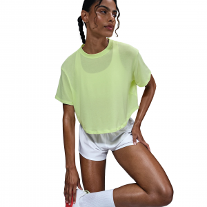 Nike One Relaxed Dri-FIT Cropped Short-Sleeved Top - Women's