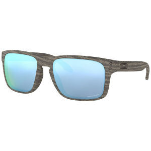 Oakley Holbrook Sunglasses 2025 in Brown