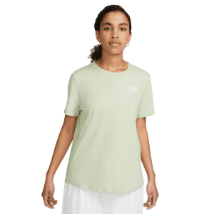 Nike Sportswear Club Essentials T-Shirt - Women's