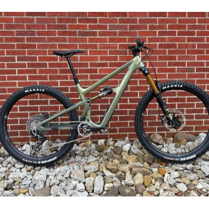 Ibis Exclusive Builds Ripmo V3 XX AXS Black Friday Exclusive