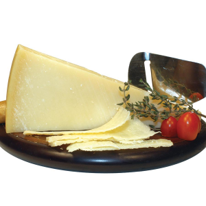 Grana Padano Aged Over 16 months - 9.0 oz portion