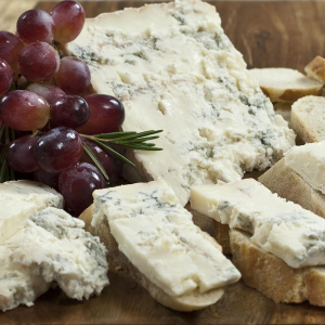 Gorgonzola Dolce (DOP) - 8 oz cut portion