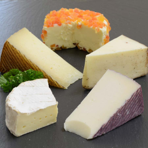 International Cheese Sampler Board - 2 -