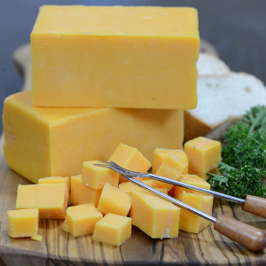 Cheddar - Aged 5 Years - 8 oz cut portion