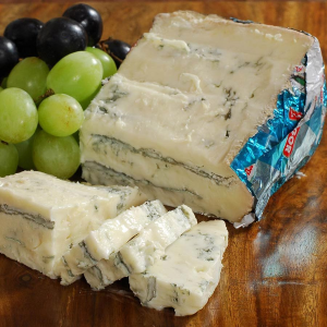 Gorgonzola Dolce 1/4 Wheel - 8 oz (cut portion) (pre order*)