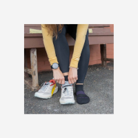 Women's Element No Show Tab Lightweight Running Sock-Black-Medium