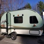 R-Pod 180 Camping chairs and table included