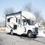RV 38: 2018 Thor Chateau-22E