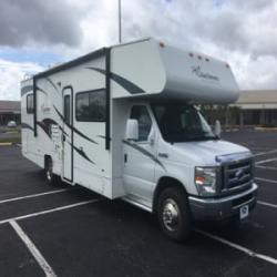 Family Time 30' Coachmen Freelander