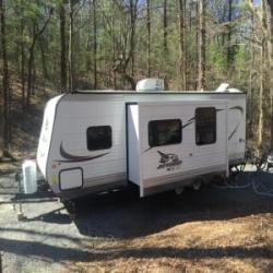 2015 Jayco Travel Trailer Like New!  Double Bunks for Kids! Towing & Setup Available (Fees Apply).  Perfect for First Timers!