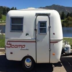 1979 Scamp 13' RV/Camper