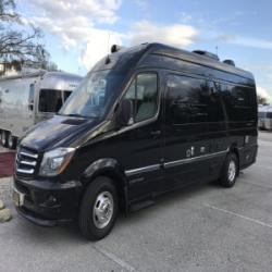 2015 Mercedes-Benz Interstate Lounge