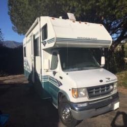 1999 Winnebago Minnie Winnie