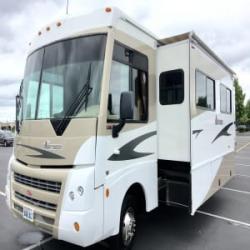 2008 Winnebago Sightseer