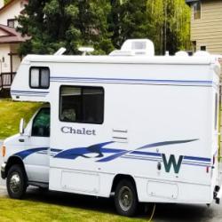 2004 Winnebago Chalet