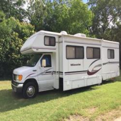 2005 Winnebago Minnie Winnie