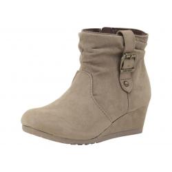 - Beige - 13 M US Little Kid