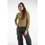 layering-henley-nutria