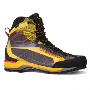 Best Winter Hiking Boots for Men and Women: 2023 Guide